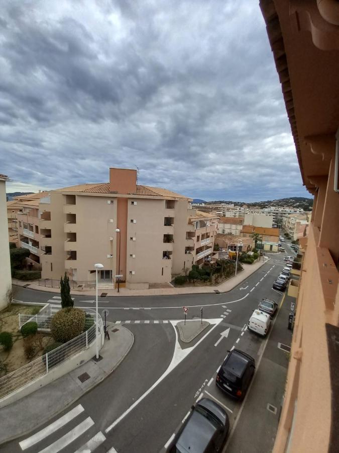 La Petite Toscane Sainte-Maxime Bagian luar foto
